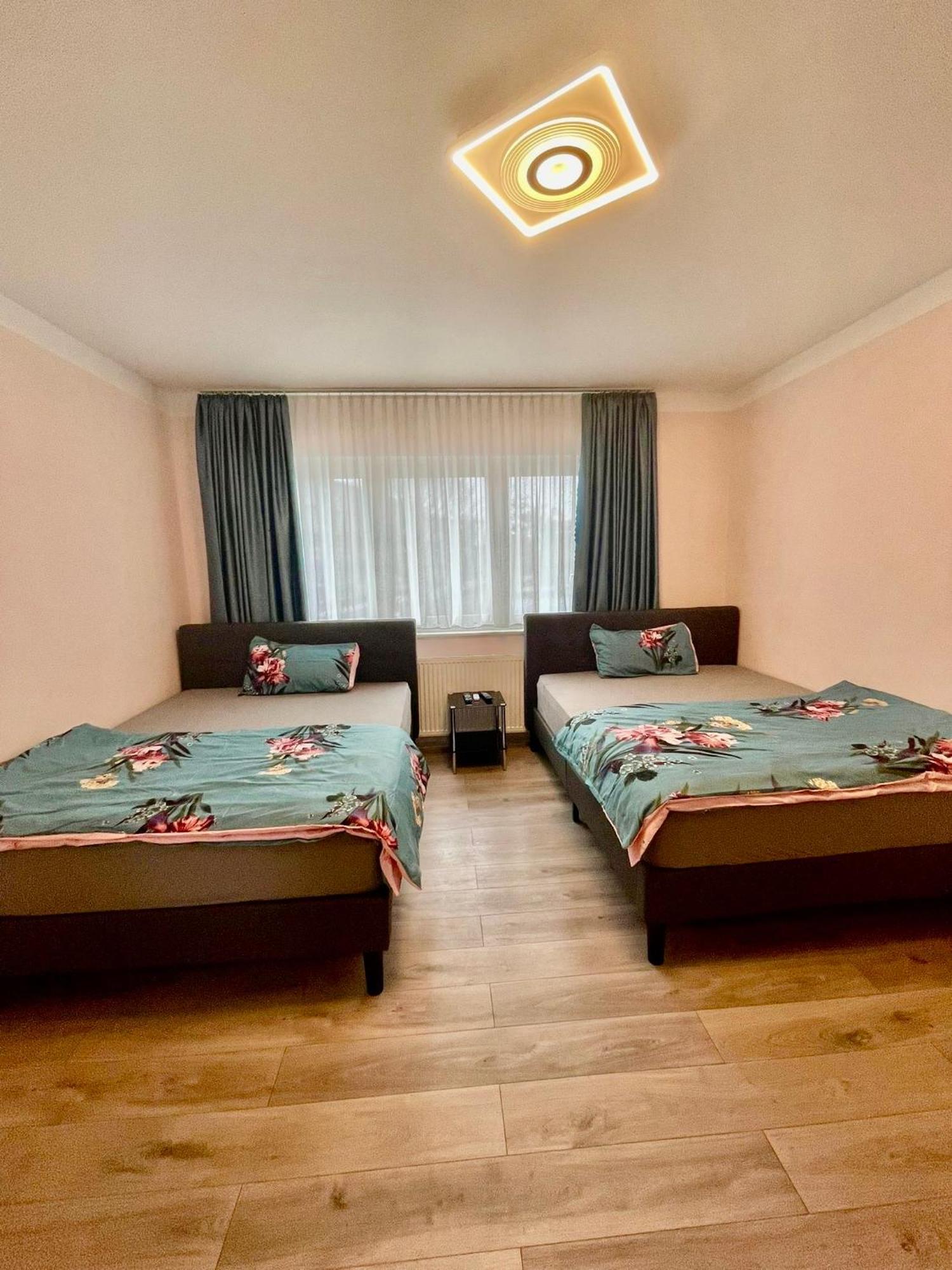 Leo Apartment Zentrum Рюссельхайм Экстерьер фото