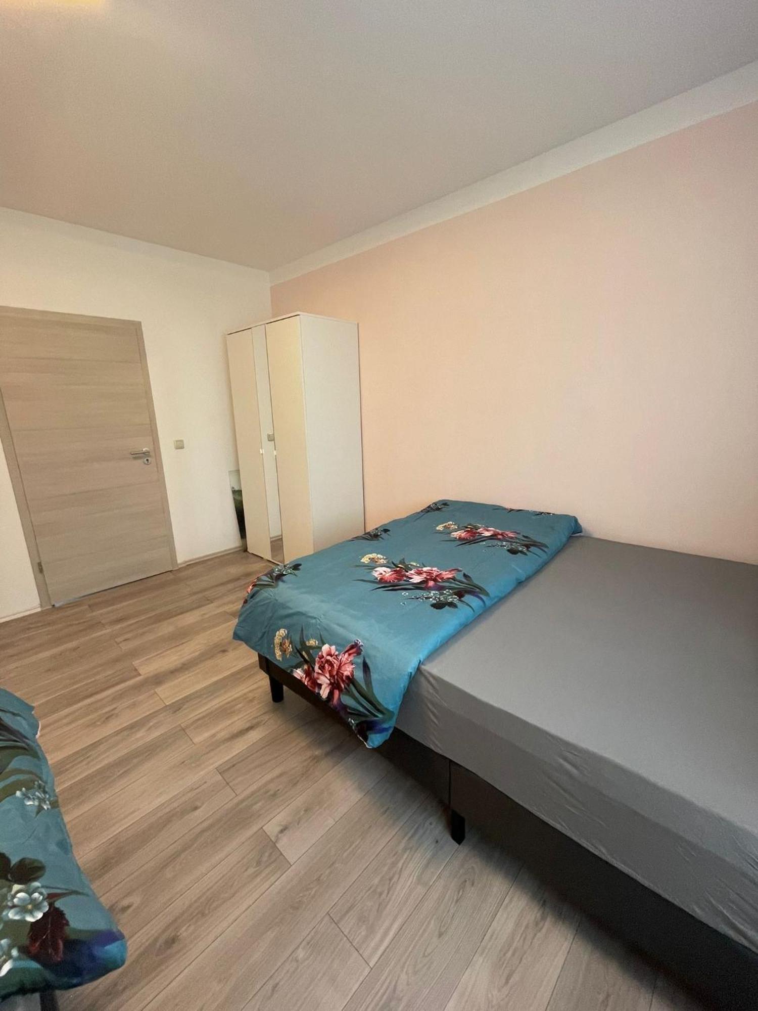Leo Apartment Zentrum Рюссельхайм Экстерьер фото
